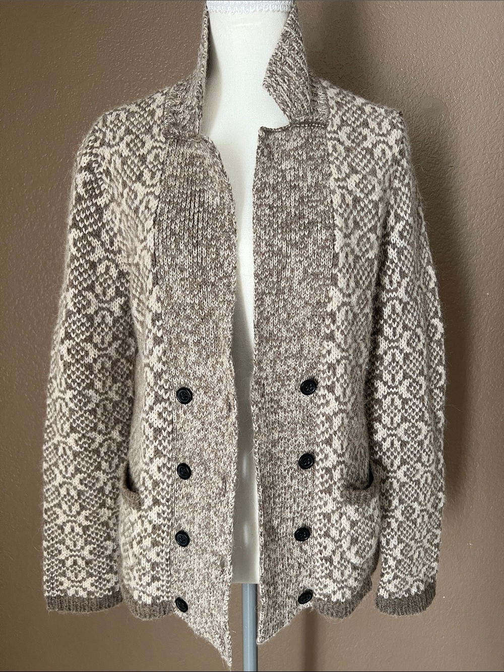 Banana Republic Taupe and Cream Patterned Knit Double-Breasted Cardigan